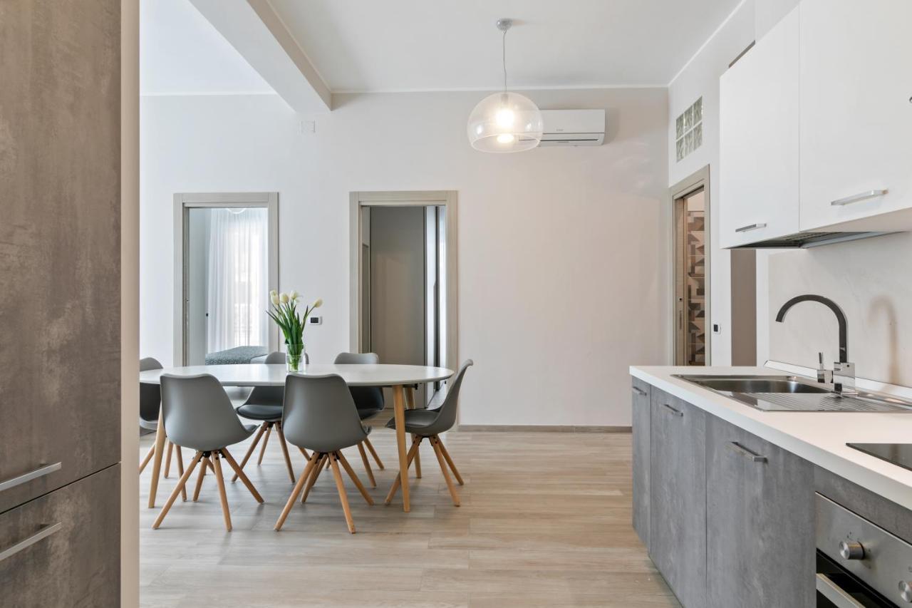 Grattacielo Ina Apartments Palermo Esterno foto